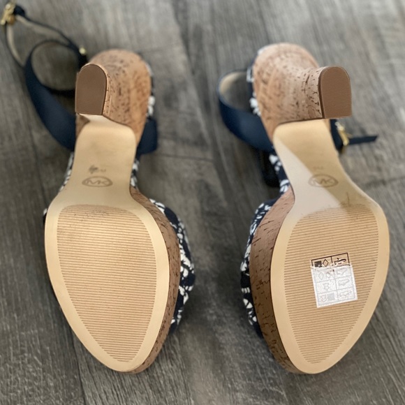 MICHAEL Michael Kors Printed Canvas Heels - Picture 4 of 8